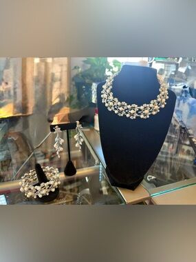 Elegant Pearl & Crystal  Jewelry Set - Necklace, Clip Earrings, Bracelet